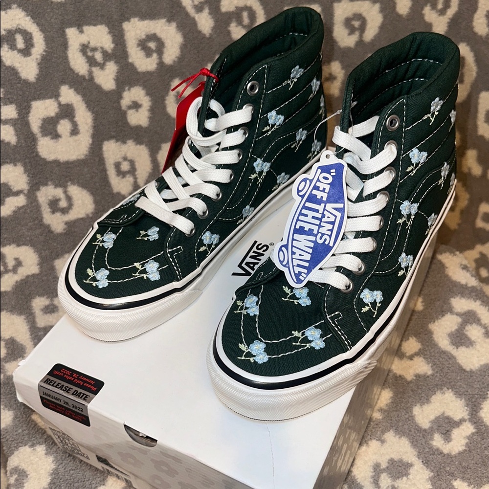 Vans Sk8-Hi “Sandy Liang Collaboration” New & Newer Worn 😍😍